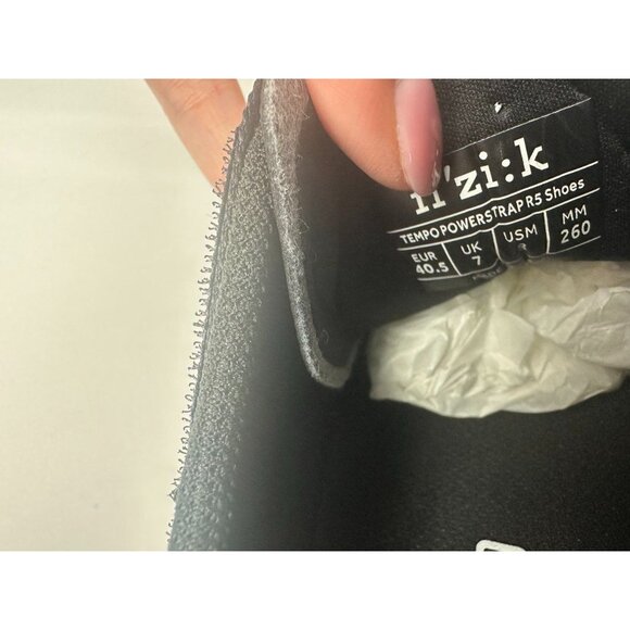 New Fizik Tempo Powerstrap R5 Reflective Grey Black EU 40.5 / 8US  Road Shoes - Picture 9 of 9